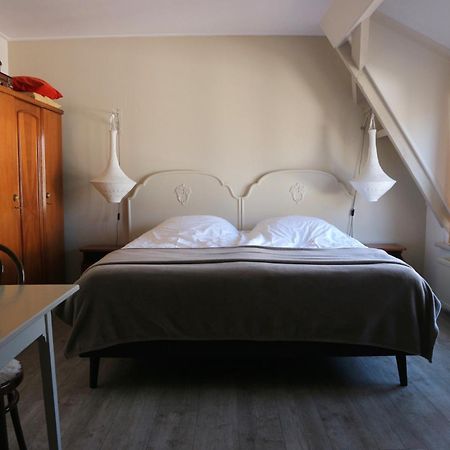 B&B - Pension Het Oude Dorp Катвейк-ан-Зе Экстерьер фото