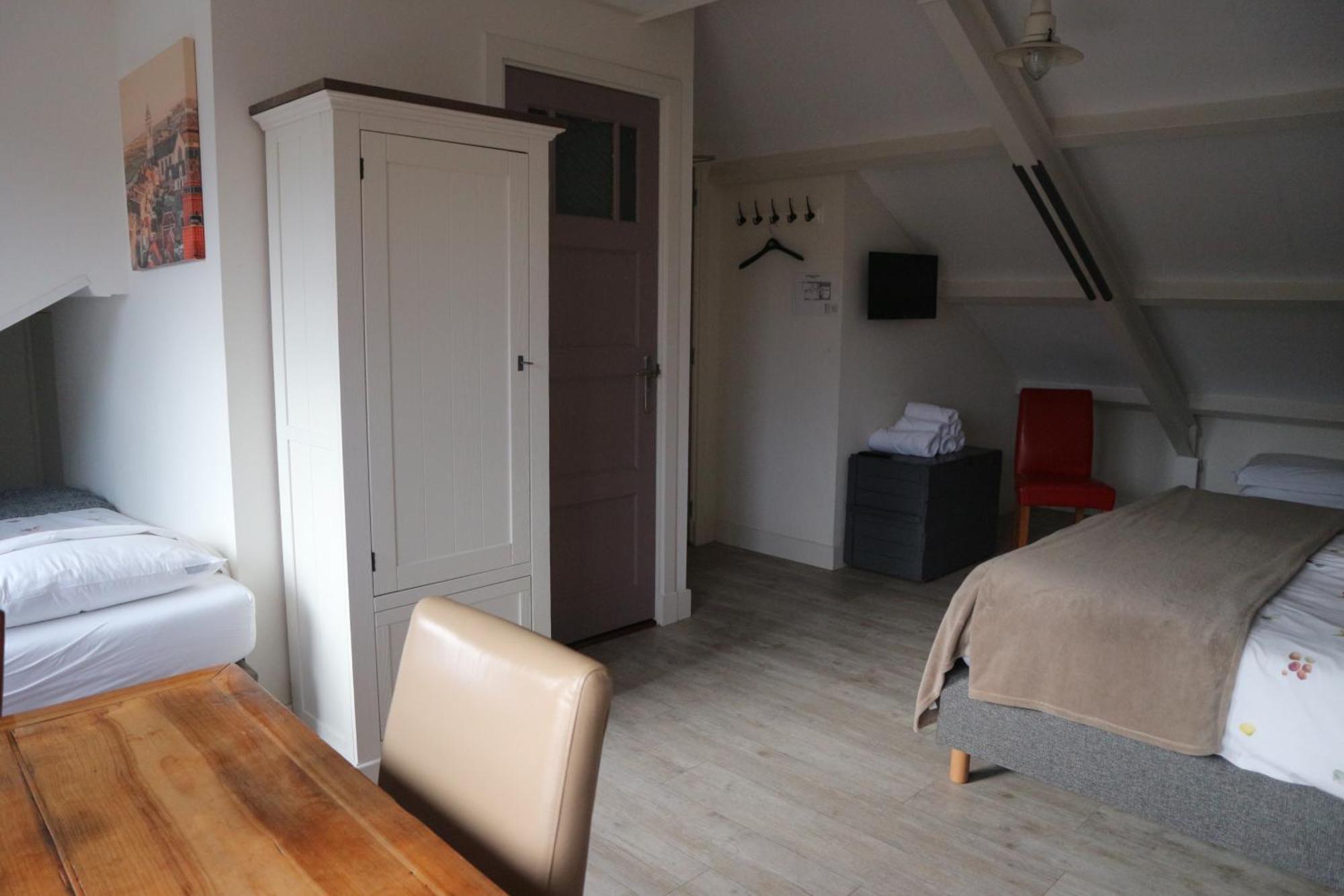 B&B - Pension Het Oude Dorp Катвейк-ан-Зе Экстерьер фото